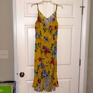 Xhilaration, size: large, color: yellow with multi color flowers